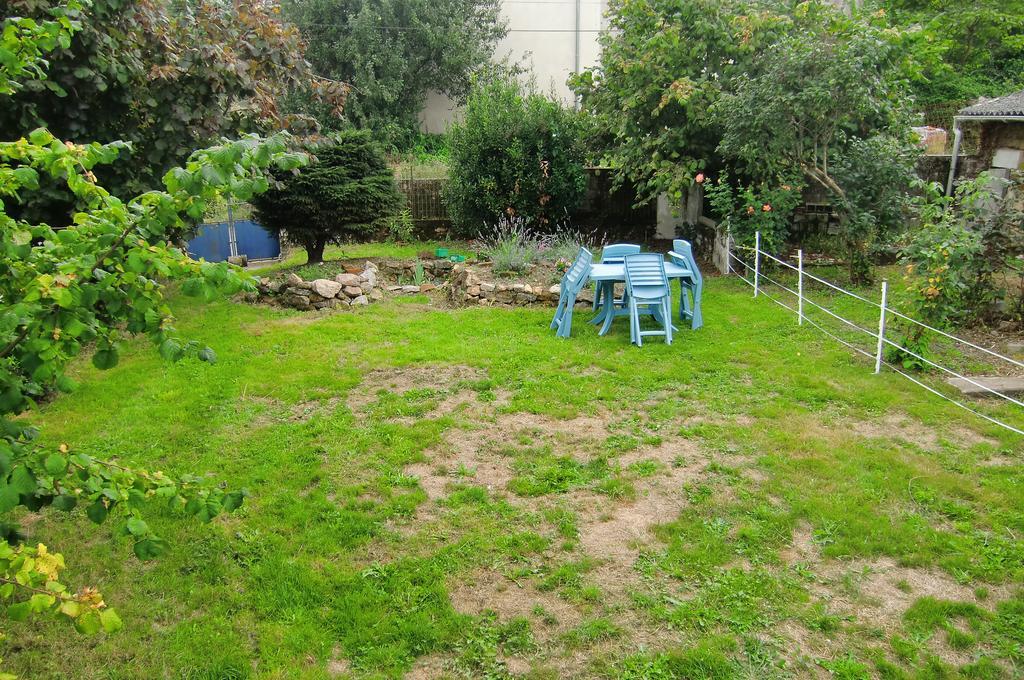 Gite Des Noisetiers Saint-Junien Exteriör bild